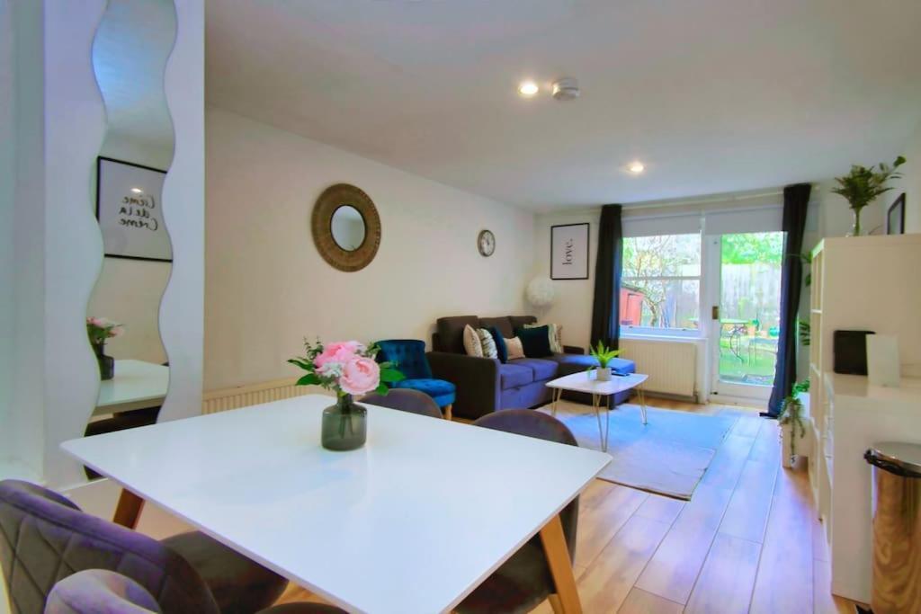 Апартаменты Two Bed House Near Kings Cross Лондон Экстерьер фото